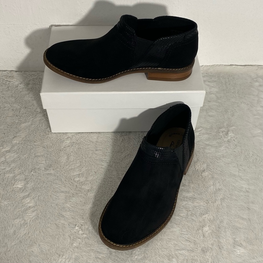 Clarks Collection Camzin Mix Black Suede Ankle Boots Women’s Size 7.5M